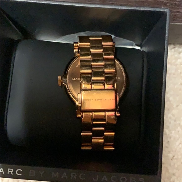 Marc Jacobs Rose Gold Watch - Picture 2 of 3